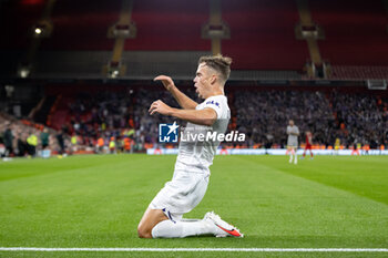 2023-10-26 - Toulouse forward Thijs Dallinga (9) scores and celebrates 1-1 during the UEFA Europa League, Group E football match between Liverpool FC and Toulouse FC on October 26, 2023 at Anfield in Liverpool, England - FOOTBALL - EUROPA LEAGUE - LIVERPOOL V TOULOUSE - UEFA EUROPA LEAGUE - SOCCER