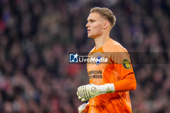 2023-11-09 - Goalkeeper Bart Verbruggen of Brighton & Hove Albion during the UEFA Europa League, Group B football match between AFC Ajax and Brighton & Hove Albion on November 9, 2023 at the Johan Cruyff ArenA in Amsterdam, Netherlands - FOOTBALL - EUROPA LEAGUE - AJAX V BRIGHTON - UEFA EUROPA LEAGUE - SOCCER