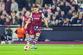 2023-12-14 - Konstantinos Mavropanos (15) of West Ham United during the UEFA Europa League, Group A football match between West Ham United and Freiburg on 14 December 2023 at the London Stadium in London, England - FOOTBALL - EUROPA LEAGUE - WEST HAM V FREIBURG - UEFA EUROPA LEAGUE - SOCCER