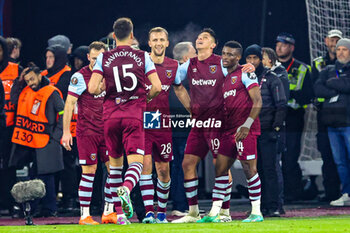 2023-12-14 - Edson Alvarez (19) of West Ham United scores a goal and celebrates 2-0 during the UEFA Europa League, Group A football match between West Ham United and Freiburg on 14 December 2023 at the London Stadium in London, England - FOOTBALL - EUROPA LEAGUE - WEST HAM V FREIBURG - UEFA EUROPA LEAGUE - SOCCER
