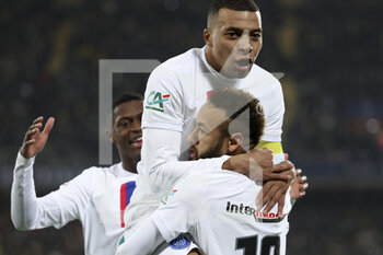 23/01/2023 - Neymar Jr of PSG celebrates his goal with Kylian Mbappe during the French Cup, round of 32 football match between US Pays de Cassel and Paris Saint-Germain (PSG) on January 23, 2023 at Stade Bollaert-Delelis in Lens, France - FOOTBALL - FRENCH CUP - PAYS DE CASSEL V PARIS SG - FRENCH CUP - CALCIO