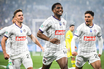 2023-04-29 - Logan COSTA of Toulouse celebrate his goal with teammates during the French Cup, Final football match between FC Nantes and Toulouse FC on April 29, 2023 at Stade de France in Saint-Denis near Paris, France - FOOTBALL - FRENCH CUP - FINAL - NANTES V TOULOUSE - FRENCH CUP - SOCCER