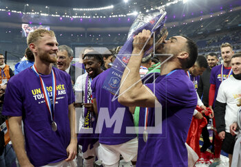 2023-04-29 - Mikkel Desler Puggaard, Gabriel Suazo of Toulouse celebrate the victory following the French Cup Final 2023 football match between FC Nantes and Toulouse FC (TFC, Tefece) on April 29, 2023 at Stade de France in Saint-Denis near Paris, France - FOOTBALL - FRENCH CUP - FINAL - NANTES V TOULOUSE - FRENCH CUP - SOCCER