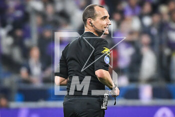 2023-04-29 - Referee Benoit MILLOT during the French Cup, Final football match between FC Nantes and Toulouse FC on April 29, 2023 at Stade de France in Saint-Denis near Paris, France - FOOTBALL - FRENCH CUP - FINAL - NANTES V TOULOUSE - FRENCH CUP - SOCCER