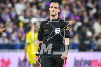 2023-04-29 - Referee Benoit MILLOT during the French Cup, Final football match between FC Nantes and Toulouse FC on April 29, 2023 at Stade de France in Saint-Denis near Paris, France - FOOTBALL - FRENCH CUP - FINAL - NANTES V TOULOUSE - FRENCH CUP - SOCCER