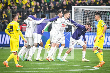 2023-04-29 - Players of Toulouse celebrate the victory during the French Cup, Final football match between FC Nantes and Toulouse FC on April 29, 2023 at Stade de France in Saint-Denis near Paris, France - FOOTBALL - FRENCH CUP - FINAL - NANTES V TOULOUSE - FRENCH CUP - SOCCER
