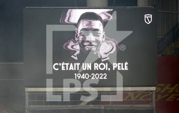 2023-01-01 - Tribute to Pele during the French championship Ligue 1 football match between RC Lens and Paris Saint-Germain on January 1, 2023 at Bollaert-Delelis stadium in Lens, France - FOOTBALL - FRENCH CHAMP - LENS V PARIS SG - FRENCH LIGUE 1 - SOCCER