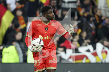 2023-01-01 - Goalkeeper of Lens Brice Samba during the French championship Ligue 1 football match between RC Lens and Paris Saint-Germain on January 1, 2023 at Bollaert-Delelis stadium in Lens, France - FOOTBALL - FRENCH CHAMP - LENS V PARIS SG - FRENCH LIGUE 1 - SOCCER