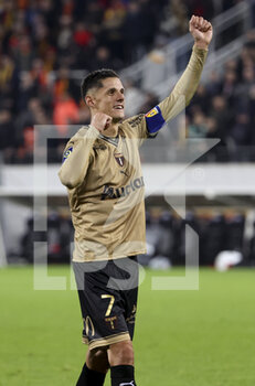2023-01-01 - Florian Sotoca of Lens celebrates the victory following the French championship Ligue 1 football match between RC Lens and Paris Saint-Germain on January 1, 2023 at Bollaert-Delelis stadium in Lens, France - FOOTBALL - FRENCH CHAMP - LENS V PARIS SG - FRENCH LIGUE 1 - SOCCER