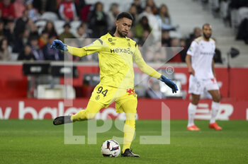 02/01/2023 - Reims goalkeeper Yehvann Diouf during the French championship Ligue 1 football match between LOSC Lille (LOSC) and Stade de Reims on January 2, 2023 at Stade Pierre Mauroy in Villeneuve-d'Ascq near Lille, France - FOOTBALL - FRENCH CHAMP - LILLE V REIMS - FRENCH LIGUE 1 - CALCIO