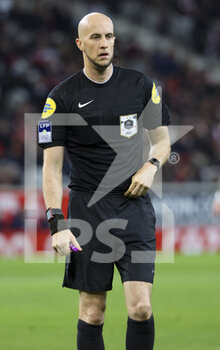 02/01/2023 - Referee Eric Wattellier during the French championship Ligue 1 football match between LOSC Lille (LOSC) and Stade de Reims on January 2, 2023 at Stade Pierre Mauroy in Villeneuve-d'Ascq near Lille, France - FOOTBALL - FRENCH CHAMP - LILLE V REIMS - FRENCH LIGUE 1 - CALCIO