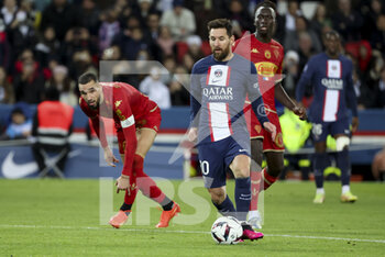 2023-01-11 - Lionel Messi of PSG, left Nabil Bentaleb, Batista Mendy of Angers during the French championship Ligue 1 football match between Paris Saint-Germain (PSG) and SCO Angers on January 11, 2023 at Parc des Princes stadium in Paris, France - FOOTBALL - FRENCH CHAMP - PARIS SG V ANGERS - FRENCH LIGUE 1 - SOCCER