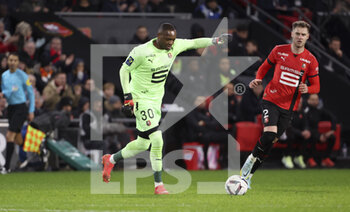 2023-01-15 - Rennes goalkeeper Steve Mandanda during the French championship Ligue 1 football match between Stade Rennais and Paris Saint-Germain on January 15, 2023 at Roazhon Park in Rennes, France - FOOTBALL - FRENCH CHAMP - RENNES V PARIS SG - FRENCH LIGUE 1 - SOCCER