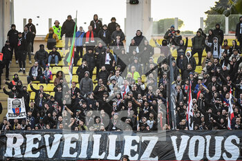 2023-02-11 - Supporters of PSG are angry and unfurl a banner with the words "Reveillez vous" during the French championship Ligue 1 football match between AS Monaco and Paris Saint-Germain on February 11, 2023 at Louis II stadium in Monaco - FOOTBALL - FRENCH CHAMP - MONACO V PARIS SG - FRENCH LIGUE 1 - SOCCER