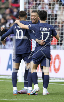 2023-02-19 - Neymar Jr of PSG (left) celebrates his goal with Kylian Mbappe, Vitinha during the French championship Ligue 1 football match between Paris Saint-Germain and LOSC Lille on February 19, 2023 at Parc des Princes stadium in Paris, France - FOOTBALL - FRENCH CHAMP - PARIS SG V LILLE - FRENCH LIGUE 1 - SOCCER