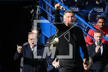 2023-02-19 - Luis CAMPOS of PSG looks angry and Christophe GALTIER of PSG during the French championship Ligue 1 football match between Paris Saint-Germain and LOSC Lille on February 19, 2023 at Parc des Princes stadium in Paris, France - FOOTBALL - FRENCH CHAMP - PARIS SG V LILLE - FRENCH LIGUE 1 - SOCCER