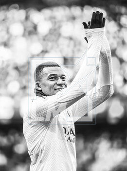 2023-02-24 - Kylian Mbappe during the public training of the Paris Saint-Germain (PSG) football team on February 24, 2023 at the Parc des Princes stadium in Paris, France (Black and white BNW picture) - FOOTBALL - TRAINING OF THE PARIS SG TEAM - FRENCH LIGUE 1 - SOCCER
