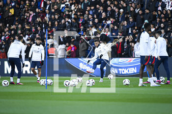 2023-02-24 - Kylian Mbappe and players (group) during the public training of the Paris Saint-Germain (PSG) football team on February 24, 2023 at the Parc des Princes stadium in Paris, France - FOOTBALL - TRAINING OF THE PARIS SG TEAM - FRENCH LIGUE 1 - SOCCER