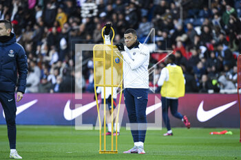 2023-02-24 - Kylian Mbappe during the public training of the Paris Saint-Germain (PSG) football team on February 24, 2023 at the Parc des Princes stadium in Paris, France - FOOTBALL - TRAINING OF THE PARIS SG TEAM - FRENCH LIGUE 1 - SOCCER