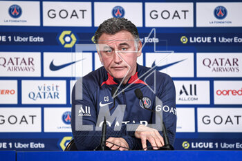 2023-02-24 - Christophe Galtier head coach of PSG during the public training of the Paris Saint-Germain (PSG) football team on February 24, 2023 at the Parc des Princes stadium in Paris, France - FOOTBALL - TRAINING OF THE PARIS SG TEAM - FRENCH LIGUE 1 - SOCCER