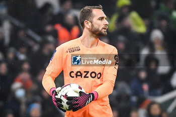 2023-02-26 - Pau LOPEZ of Marseille during the French championship Ligue 1 football match between Olympique de Marseille and Paris Saint-Germain on February 26, 2023 at Velodrome stadium in Marseille, France - FOOTBALL - FRENCH CHAMP - MARSEILLE V PARIS SG - FRENCH LIGUE 1 - SOCCER