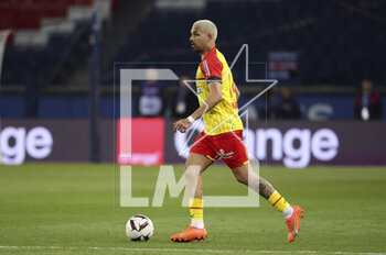 2023-04-15 - Facundo Medina of Lens during the French championship Ligue 1 football match between Paris Saint-Germain (PSG) and RC Lens on April 15, 2023 at Parc des Princes stadium in Paris, France - FOOTBALL - FRENCH CHAMP - PARIS SG V LENS - FRENCH LIGUE 1 - SOCCER