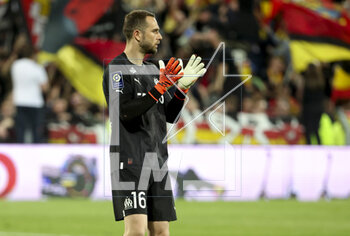 2023-05-06 - Marseille goalkeeper Pau Lopez during the French championship Ligue 1 football match between RC Lens (RCL) and Olympique de Marseille (OM) on May 6, 2023 at Stade Bollaert-Delelis in Lens, France - FOOTBALL - FRENCH CHAMP - LENS V MARSEILLE - FRENCH LIGUE 1 - SOCCER