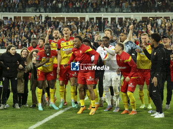 2023-05-06 - Massadio Haidara, Jonathan Gradit, Florian Sotoca, Lois Openda, Lens goalkeeper Brice Samba, Przemyslaw Frankowski of Lens celebrate the victory following the French championship Ligue 1 football match between RC Lens (RCL) and Olympique de Marseille (OM) on May 6, 2023 at Stade Bollaert-Delelis in Lens, France - FOOTBALL - FRENCH CHAMP - LENS V MARSEILLE - FRENCH LIGUE 1 - SOCCER