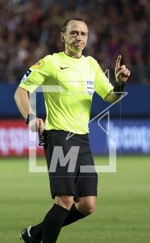 2023-05-07 - Referee Ruddy Buquet during the French championship Ligue 1 football match between Estac Troyes and Paris Saint-Germain on May 7, 2023 at l'Aube stadium in Troyes, France - FOOTBALL - FRENCH CHAMP - TROYES V PARIS SG - FRENCH LIGUE 1 - SOCCER