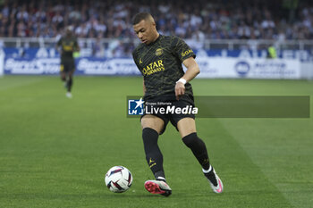 2023-05-21 - Kylian Mbappe of PSG during the French championship Ligue 1 football match between AJ Auxerre (AJA) and Paris Saint-Germain (PSG) on May 21, 2023 at Abbé-Deschamps stadium in Auxerre, France - FOOTBALL - FRENCH CHAMP - AUXERRE V PARIS SG - FRENCH LIGUE 1 - SOCCER