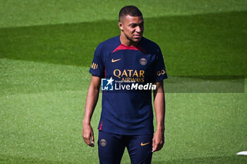 2023-07-20 - Kylian MBAPPE of PSG during the training of the Paris Saint-Germain team on July 20, 2023 at Campus PSG in Poissy, France - FOOTBALL - TRAINING OF THE PARIS SG TEAM - FRENCH LIGUE 1 - SOCCER