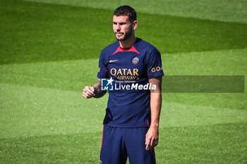 2023-07-20 - Lucas HERNANDEZ of PSG during the training of the Paris Saint-Germain team on July 20, 2023 at Campus PSG in Poissy, France - FOOTBALL - TRAINING OF THE PARIS SG TEAM - FRENCH LIGUE 1 - SOCCER