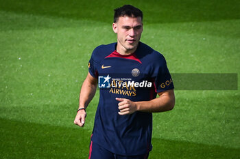 2023-08-11 - Manuel UGARTE of PSG during the training of the Paris Saint-Germain team on August 11, 2023 at Campus PSG in Poissy, France - FOOTBALL - PARIS SG TRAINING AND PRESS CONFERENCE - FRENCH LIGUE 1 - SOCCER