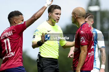 2023-08-14 - Referee Francois Letexier during the French championship Ligue 1 football match between Clermont Foot 63 and AS Monaco on August 13, 2023 at Gabriel-Montpied stadium in Clermont-Ferrand, France - FOOTBALL - FRENCH CHAMP - CLERMONT V MONACO - FRENCH LIGUE 1 - SOCCER