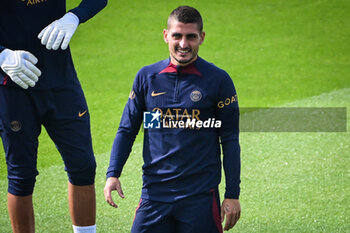 2023-08-18 - Marco VERRATTI of PSG during the training of the Paris Saint-Germain team on August 18, 2023 at Campus PSG in Poissy, France - FOOTBALL - PARIS SG TRAINING AND PRESS CONFERENCE - FRENCH LIGUE 1 - SOCCER