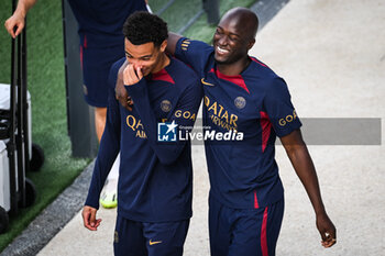 2023-08-18 - Hugo EKITIKE of PSG and Danilo PEREIRA of PSG during the training of the Paris Saint-Germain team on August 18, 2023 at Campus PSG in Poissy, France - FOOTBALL - PARIS SG TRAINING AND PRESS CONFERENCE - FRENCH LIGUE 1 - SOCCER