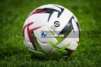 2023-08-18 - Illustration of the Kipsta match ball during the French championship Ligue 1 football match between FC Metz and Olympique de Marseille on August 18, 2023 at Saint-Symphorien stadium in Metz, France - FOOTBALL - FRENCH CHAMP - METZ V MARSEILLE - FRENCH LIGUE 1 - SOCCER