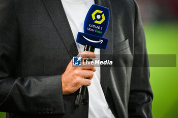2023-08-18 - Microphone Amazon Prime Video during the French championship Ligue 1 football match between FC Metz and Olympique de Marseille on August 18, 2023 at Saint-Symphorien stadium in Metz, France - FOOTBALL - FRENCH CHAMP - METZ V MARSEILLE - FRENCH LIGUE 1 - SOCCER