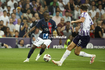 2023-08-20 - Ousmane Dembele of PSG during the French championship Ligue 1 football match between Toulouse FC and Paris Saint-Germain on August 19, 2023 at Stadium in Toulouse, France - FOOTBALL - FRENCH CHAMP - TOULOUSE V PARIS SG - FRENCH LIGUE 1 - SOCCER