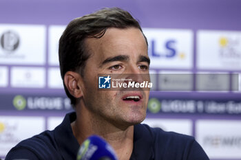 2023-08-20 - Toulouse FC coach Carles Martinez Novell answers to the media during the post-match press conference following the French championship Ligue 1 football match between Toulouse FC and Paris Saint-Germain on August 19, 2023 at Stadium in Toulouse, France - FOOTBALL - FRENCH CHAMP - TOULOUSE V PARIS SG - FRENCH LIGUE 1 - SOCCER