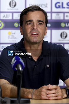2023-08-20 - Toulouse FC coach Carles Martinez Novell answers to the media during the post-match press conference following the French championship Ligue 1 football match between Toulouse FC and Paris Saint-Germain on August 19, 2023 at Stadium in Toulouse, France - FOOTBALL - FRENCH CHAMP - TOULOUSE V PARIS SG - FRENCH LIGUE 1 - SOCCER