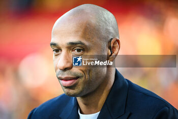 2023-08-20 - Thierry HENRY during the French championship Ligue 1 football match between RC Lens and Stade Rennais (Rennes) on August 20, 2023 at Bollaert-Delelis stadium in Lens, France - FOOTBALL - FRENCH CHAMP - LENS V RENNES - FRENCH LIGUE 1 - SOCCER