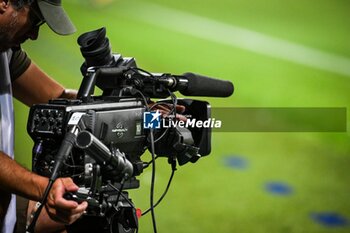2023-08-20 - A television camera during the French championship Ligue 1 football match between RC Lens and Stade Rennais (Rennes) on August 20, 2023 at Bollaert-Delelis stadium in Lens, France - FOOTBALL - FRENCH CHAMP - LENS V RENNES - FRENCH LIGUE 1 - SOCCER