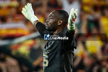 2023-08-20 - Steve MANDANDA of Rennes during the French championship Ligue 1 football match between RC Lens and Stade Rennais (Rennes) on August 20, 2023 at Bollaert-Delelis stadium in Lens, France - FOOTBALL - FRENCH CHAMP - LENS V RENNES - FRENCH LIGUE 1 - SOCCER