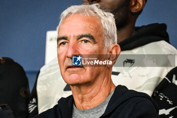 2023-08-26 - Raymond DOMENECH during the French championship Ligue 1 football match between Paris Saint-Germain and RC Lens on August 26, 2023 at Parc des Princes stadium in Paris, France - FOOTBALL - FRENCH CHAMP - PARIS SG V LENS - FRENCH LIGUE 1 - SOCCER
