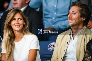 2023-08-26 - Ophelie MEUNIER and her husband Mathieu VERGNE during the French championship Ligue 1 football match between Paris Saint-Germain and RC Lens on August 26, 2023 at Parc des Princes stadium in Paris, France - FOOTBALL - FRENCH CHAMP - PARIS SG V LENS - FRENCH LIGUE 1 - SOCCER