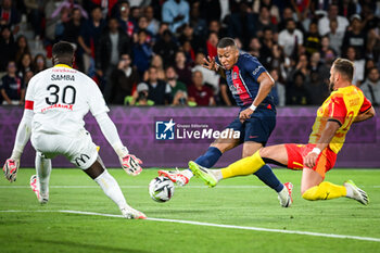 2023-08-26 - Brice SAMBA of Lens, Kylian MBAPPE of PSG and Jonathan GRADIT of Lens during the French championship Ligue 1 football match between Paris Saint-Germain and RC Lens on August 26, 2023 at Parc des Princes stadium in Paris, France - FOOTBALL - FRENCH CHAMP - PARIS SG V LENS - FRENCH LIGUE 1 - SOCCER