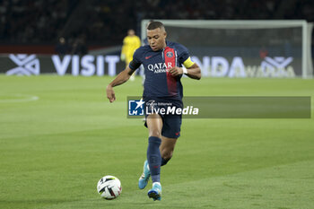 2023-09-15 - Kylian Mbappe of PSG during the French championship Ligue 1 football match between Paris Saint-Germain and OGC Nice on September 15, 2023 at Parc des Princes stadium in Paris, France - FOOTBALL - FRENCH CHAMP - PARIS SG V NICE - FRENCH LIGUE 1 - SOCCER