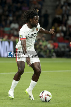 2023-09-15 - Jordan Lotomba of Nice during the French championship Ligue 1 football match between Paris Saint-Germain and OGC Nice on September 15, 2023 at Parc des Princes stadium in Paris, France - FOOTBALL - FRENCH CHAMP - PARIS SG V NICE - FRENCH LIGUE 1 - SOCCER