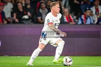 2023-09-15 - Melvin BARB of Nice during the French championship Ligue 1 football match between Paris Saint-Germain and OGC Nice on September 15, 2023 at Parc des Princes stadium in Paris, France - FOOTBALL - FRENCH CHAMP - PARIS SG V NICE - FRENCH LIGUE 1 - SOCCER